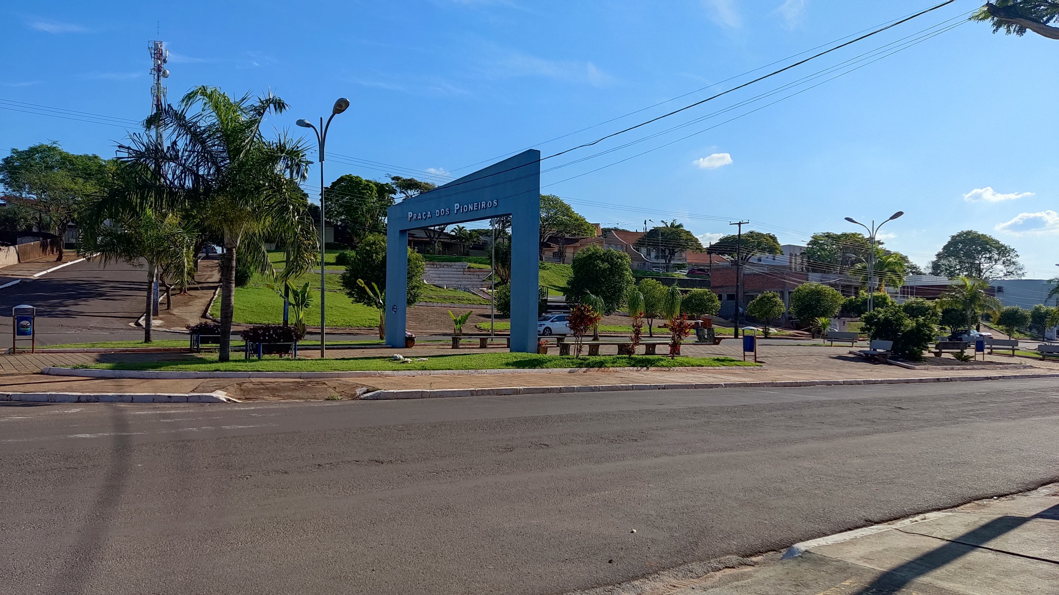 Praça dos Pioneiros
